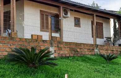 Imagem 2: Casa mista, 2 dormitórios, 1 banheiros, 1 vaga na garagem, 126M² de Área Construída