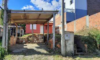 Imagem: Casa com 2 Dormitorio(s) localizado(a) no