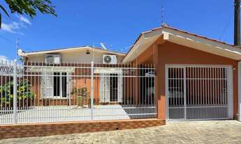 Imagem: Casa com 3 Dormitorio(s) localizado(a) no