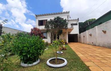 Imagem 2: Sobrado, 2 dormitórios, 1 suítes, 3 banheiro, 3 vagas na garagem, 400M² de Área Construída