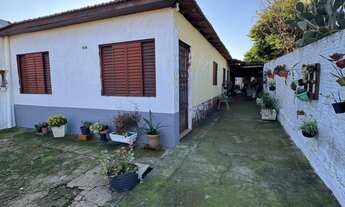 Imagem: Casa com 4 Dormitorio(s) localizado(a) no