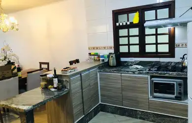 Imagem 4: CASA COM PISCINA E ANEXO