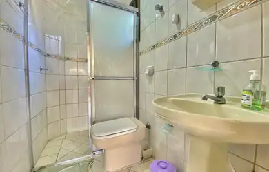 Imagem 1: Sobrado com amplo pátio e kioske