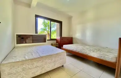 Imagem 6: Sobrado com amplo pátio e kioske