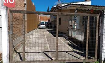 Imagem 1: Casa com Empreendimento em Excelente Localização