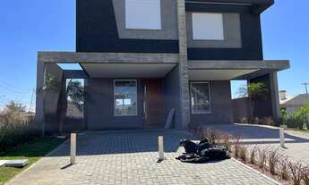 Imagem 2: Sobrado com 3 Suítes em Xangrilá