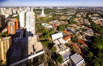 Imagem 2: Luxuoso Apartamento no Edifício Royal Garden: Um Ícone em Maringá