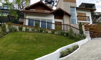 Imagem 3: ALPHAVILLE GRAMADO RS. - LINDA e Novíssima CASA