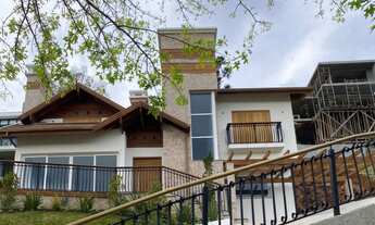 Imagem: ALPHAVILLE GRAMADO RS. - LINDA e Novíssima