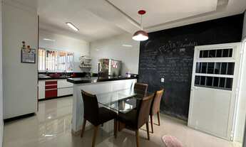 Imagem: Casa à venda com 3 dormitórios (1 suíte)