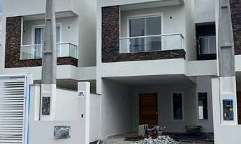 Imagem: Casa Geminada com 3 quartos à Venda, Anita