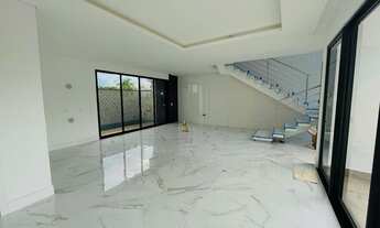 Imagem: Casa Geminada com 3 quartos à Venda, Saguaçu