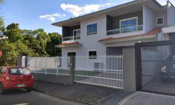 Imagem: Sobrado geminado de esquina, Jardim Sofia