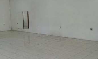 Imagem 4: Prédio Comercial com 2 casas nos fundos