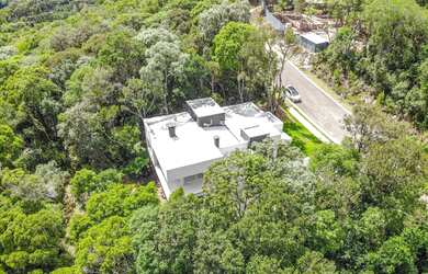 Imagem 4: CASA ALTO PADRÃO EM GRAMADO