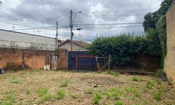 Imagem: Terreno com 4 Dormitorio(s) localizado(a)