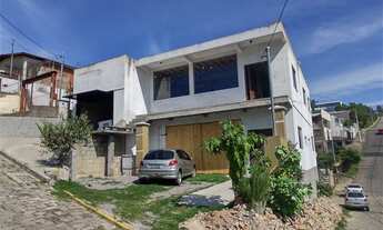 Imagem: Casa semi acabada em terreno com 300m²