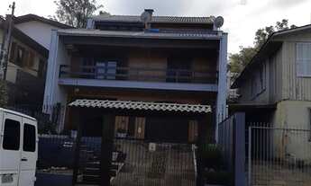 Imagem: Casa Alvenaria, próximo Igreja dos Capuchinhos