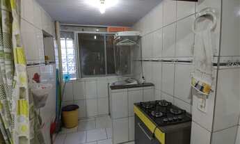 Imagem 4: Sobrado bairro Parque Oásis, rua principal