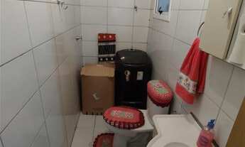 Imagem 5: Sobrado bairro Parque Oásis, rua principal