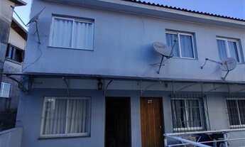 Imagem: Sobrado bairro Parque Oásis, rua principal