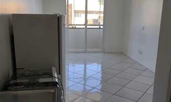 Imagem: JK ao lado da UCS