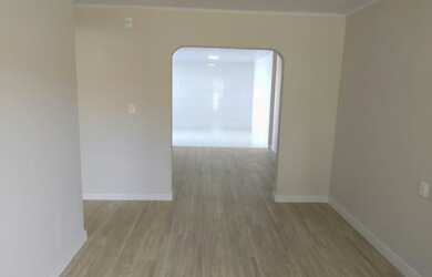 Imagem 4: Apartamento no bairro Santa Catarina, com 2 dormitórios, próximo à Colina Grill