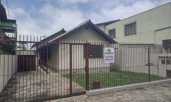 Imagem: Casa Residencial com 2 Dormitorio(s) localizado(a)