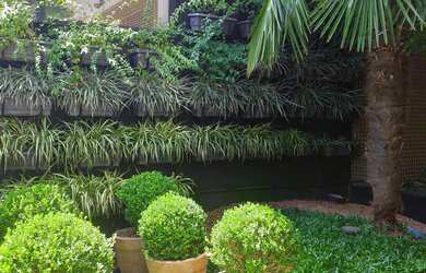 Imagem 3: Apartamento de frente, lado oeste, com 03 suítes e 03 vagas de garagem