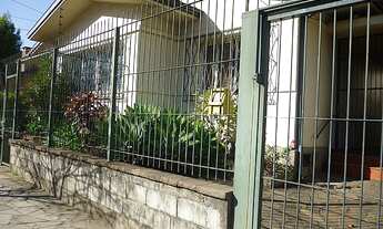 Imagem 2: Casa com 4 Dormitorio(s) localizado(a) no bairro Pio X em Caxias do Sul / Rio Grande do S