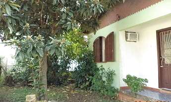 Imagem 1: Casa com 2 Dormitorio(s) localizado(a) no bairro Harmonia em Canoas / Rio Grande do Sul R