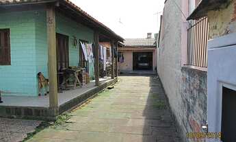 Imagem 1: Casa com 2 Dormitorio(s) localizado(a) no bairro Harmonia em Canoas / Rio Grande do Sul R