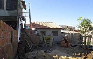 Imagem: Casa com 2 Dormitorio(s) localizado(a) no