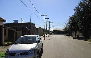 Imagem 5: Casa com 2 Dormitorio(s) localizado(a) no bairro Guajuviras em Canoas / Rio Grande do Sul