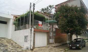 Imagem: Casa com 4 Dormitorio(s) localizado(a) no