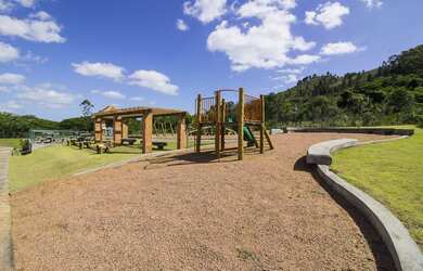 Imagem 3: Terreno com 3 Dormitorio(s) localizado(a) no bairro Vila Nova em Porto Alegre / Rio Grand