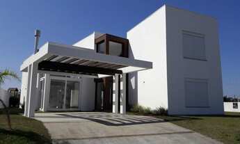 Imagem: Condomínio Fechado com 4 Dormitorio(s)