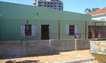 Imagem: Casa com 2 Dormitorio(s) localizado(a) no