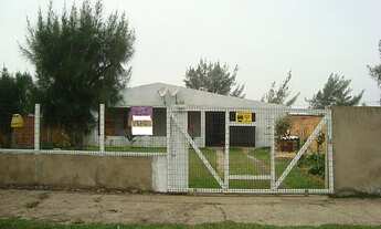 Imagem: Casa Residencial com 3 Dormitorio(s) localizado(a)