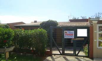 Imagem: Casa com 3 Dormitorio(s) localizado(a) no