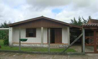 Imagem 2: Casa com 4 Dormitorio(s) localizado(a) no bairro Nazaré em Cidreira / Rio Grande do Sul R