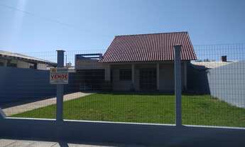 Imagem 1: Casa com 4 Dormitorio(s) localizado(a) no bairro Centro em Cidreira / Rio Grande do Sul R