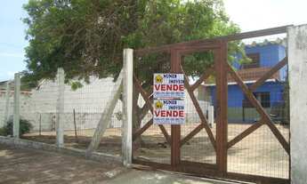 Imagem 2: Sobrado, 4 dormitórios, 2 banheiro, 1 vaga na garagem, 20M² de Área Construída