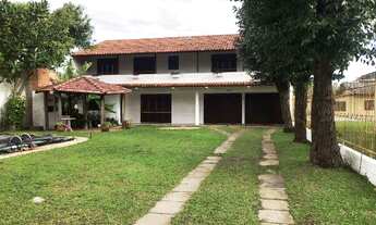 Imagem 2: Casa com piscina