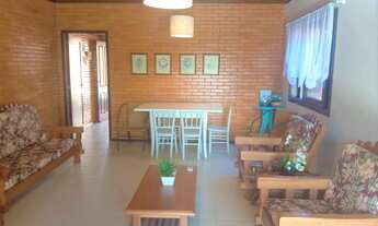 Imagem 7: Casa semimobiliada à venda em Imbé, Centro - Churrasqueira, Garagem e Varanda