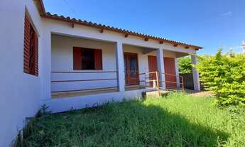 Imagem: Casa com 3 Dormitorio(s) localizado(a) no