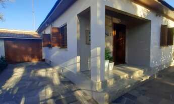 Imagem: Casa com 3 Dormitorio(s) localizado(a) no