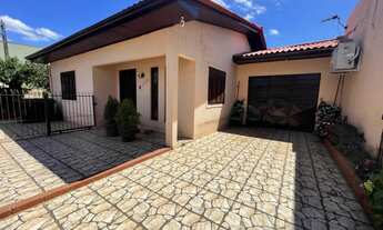 Imagem: Casa com 3 Dormitorio(s) localizado(a) no