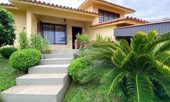 Imagem: 4 dormitorios, 2 banheiro, 2 vagas na garagem