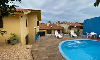 Imagem 5: 4 dormitorios, 2 banheiro, 2 vagas na garagem, 20M² de Área Construída